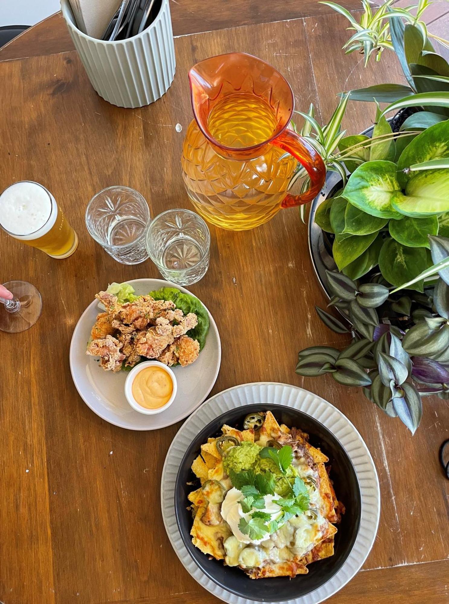 Bridport Bay Inn Ngoại thất bức ảnh